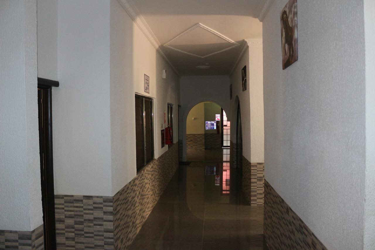 3A'S Guest House Akosombo Bagian luar foto